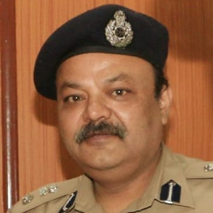 Bomb threat calls received from 60 schools, says Delhi Fire Service chief | Bomb threat calls received from 60 schools, says Delhi Fire Service chief Bomb threat calls received from 60 schools, says Delhi Fire Service chief | Bomb threat calls received from 60 schools, says Delhi Fire Service chief