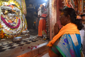 President Murmu offers prayers at Ram Temple in Ayodhya | President Murmu offers prayers at Ram Temple in Ayodhya