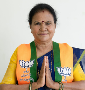 IANS Interview: Will show the world what this 'rasoyi wali’ can do, says BJP’s Davanagere candidate Gayithri Siddeshwara | IANS Interview: Will show the world what this 'rasoyi wali’ can do, says BJP’s Davanagere candidate Gayithri Siddeshwara