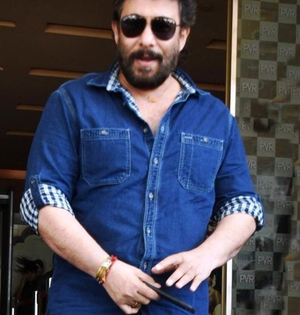 Deepak Tijori opens up on his choice of ‘Tipppsy’ girls: ‘I ain’t no Bhansali or Gowariker’ | Deepak Tijori opens up on his choice of ‘Tipppsy’ girls: ‘I ain’t no Bhansali or Gowariker’ Deepak Tijori opens up on his choice of ‘Tipppsy’ girls: ‘I ain’t no Bhansali or Gowariker’ | Deepak Tijori opens up on his choice of ‘Tipppsy’ girls: ‘I ain’t no Bhansali or Gowariker’