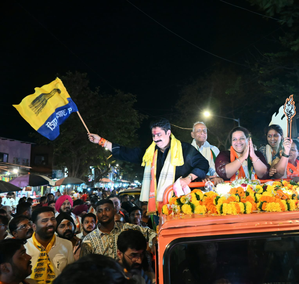 Mumbai SS-UBT candidate claims Gujarati society bars Marathi poll campaigns | Mumbai SS-UBT candidate claims Gujarati society bars Marathi poll campaigns Mumbai SS-UBT candidate claims Gujarati society bars Marathi poll campaigns | Mumbai SS-UBT candidate claims Gujarati society bars Marathi poll campaigns