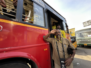 IPL 2024: Chennai Super Kings' whistling gift to MTC bus conductors | IPL 2024: Chennai Super Kings' whistling gift to MTC bus conductors IPL 2024: Chennai Super Kings' whistling gift to MTC bus conductors | IPL 2024: Chennai Super Kings' whistling gift to MTC bus conductors