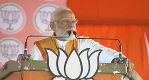 Congress leader turned servant’s house into warehouse of black money: PM Modi | Congress leader turned servant’s house into warehouse of black money: PM Modi Congress leader turned servant’s house into warehouse of black money: PM Modi | Congress leader turned servant’s house into warehouse of black money: PM Modi