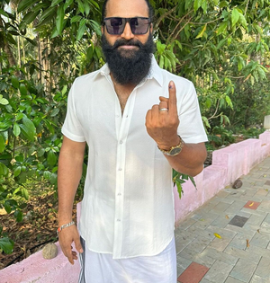 'Kantara' star Rishab Shetty casts his vote, flaunts inked index finger in pics | 'Kantara' star Rishab Shetty casts his vote, flaunts inked index finger in pics 'Kantara' star Rishab Shetty casts his vote, flaunts inked index finger in pics | 'Kantara' star Rishab Shetty casts his vote, flaunts inked index finger in pics