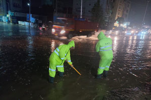 Four killed as heavy rain lashes parts of Telangana | Four killed as heavy rain lashes parts of Telangana Four killed as heavy rain lashes parts of Telangana | Four killed as heavy rain lashes parts of Telangana
