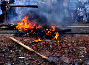Post-poll violence in Bengal’s Murshidabad continues, shops set on fire | Post-poll violence in Bengal’s Murshidabad continues, shops set on fire