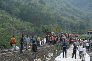 Tripura CM urges Railway Minister to resume train services hit by landslides in Assam | Tripura CM urges Railway Minister to resume train services hit by landslides in Assam