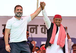 Rahul-Akhilesh rally in UP: A marriage of convenience? | Rahul-Akhilesh rally in UP: A marriage of convenience?