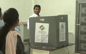 Andhra CM Jagan Mohan Reddy, TDP chief Chandrababu Naidu cast votes | Andhra CM Jagan Mohan Reddy, TDP chief Chandrababu Naidu cast votes Andhra CM Jagan Mohan Reddy, TDP chief Chandrababu Naidu cast votes | Andhra CM Jagan Mohan Reddy, TDP chief Chandrababu Naidu cast votes