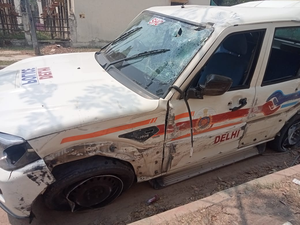 Man hit by speeding Delhi Police vehicle, dies | Man hit by speeding Delhi Police vehicle, dies