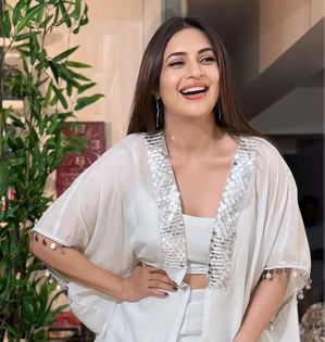 Divyanka's summer skincare routine: ‘Sunscreen, serum, minimal makeup’ | Divyanka's summer skincare routine: ‘Sunscreen, serum, minimal makeup’ Divyanka's summer skincare routine: ‘Sunscreen, serum, minimal makeup’ | Divyanka's summer skincare routine: ‘Sunscreen, serum, minimal makeup’