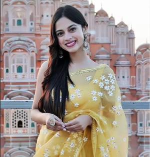 Nitanshi Goel's ‘Laapataa Ladies’ journey began with injured hand on Day 1, ended with hurt foot | Nitanshi Goel's ‘Laapataa Ladies’ journey began with injured hand on Day 1, ended with hurt foot Nitanshi Goel's ‘Laapataa Ladies’ journey began with injured hand on Day 1, ended with hurt foot | Nitanshi Goel's ‘Laapataa Ladies’ journey began with injured hand on Day 1, ended with hurt foot