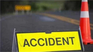 Four killed, 13 injured as bus hits truck in Rajasthan | Four killed, 13 injured as bus hits truck in Rajasthan
