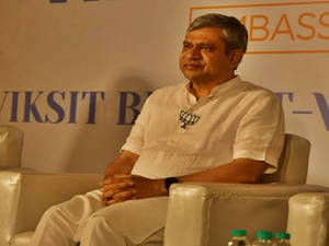 Viksit Bharat Ambassador: From rail tracks to stations revamp, Ashwini Vaishnaw explains transformation in Railways | Viksit Bharat Ambassador: From rail tracks to stations revamp, Ashwini Vaishnaw explains transformation in Railways Viksit Bharat Ambassador: From rail tracks to stations revamp, Ashwini Vaishnaw explains transformation in Railways | Viksit Bharat Ambassador: From rail tracks to stations revamp, Ashwini Vaishnaw explains transformation in Railways