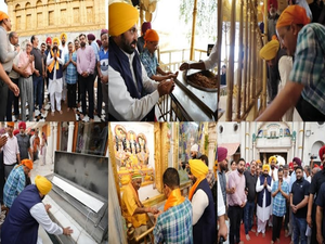 Kejriwal & Mann pay obeisance at Golden Temple, Durgiana Mandir | Kejriwal & Mann pay obeisance at Golden Temple, Durgiana Mandir