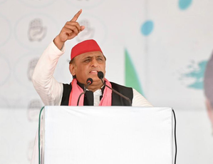 Akhilesh for court-monitored probe in paper leak | Akhilesh for court-monitored probe in paper leak Akhilesh for court-monitored probe in paper leak | Akhilesh for court-monitored probe in paper leak