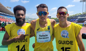 Brazilian para runner Jacques breaks Men's 5,000m T11 world record | Brazilian para runner Jacques breaks Men's 5,000m T11 world record Brazilian para runner Jacques breaks Men's 5,000m T11 world record | Brazilian para runner Jacques breaks Men's 5,000m T11 world record
