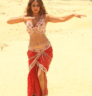 Nia Sharma defies Rajasthan's 50-degree heat for 'Suhagan Chudail' shoot, team keeps her cool | Nia Sharma defies Rajasthan's 50-degree heat for 'Suhagan Chudail' shoot, team keeps her cool Nia Sharma defies Rajasthan's 50-degree heat for 'Suhagan Chudail' shoot, team keeps her cool | Nia Sharma defies Rajasthan's 50-degree heat for 'Suhagan Chudail' shoot, team keeps her cool