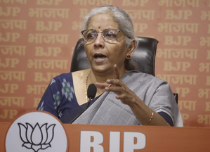 ‘Shocking’, FM Sitharaman blames CM Kejriwal for assault on Swati Maliwal | ‘Shocking’, FM Sitharaman blames CM Kejriwal for assault on Swati Maliwal ‘Shocking’, FM Sitharaman blames CM Kejriwal for assault on Swati Maliwal | ‘Shocking’, FM Sitharaman blames CM Kejriwal for assault on Swati Maliwal