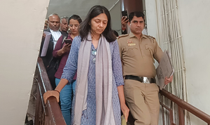Swati Maliwal at Tis Hazari court to record statement | Swati Maliwal at Tis Hazari court to record statement