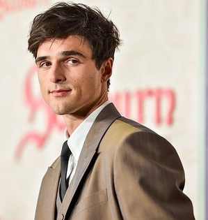 Jacob Elordi skips Cannes but his film 'Oh, Canada' gets 4-minute standing ovation | Jacob Elordi skips Cannes but his film 'Oh, Canada' gets 4-minute standing ovation
