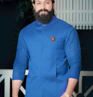 Yash’s outfits for Ravana, whom he plays in ‘Ramayana’, are being made with real gold | Yash’s outfits for Ravana, whom he plays in ‘Ramayana’, are being made with real gold Yash’s outfits for Ravana, whom he plays in ‘Ramayana’, are being made with real gold | Yash’s outfits for Ravana, whom he plays in ‘Ramayana’, are being made with real gold