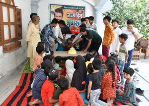Underprivileged kids of Nawaz's hometown Budhana celebrate his 50th birthday | Underprivileged kids of Nawaz's hometown Budhana celebrate his 50th birthday