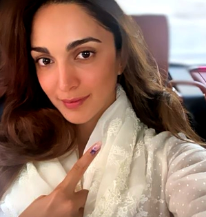 After making her Cannes debut, Kiara Advani lands in Mumbai, goes to vote | After making her Cannes debut, Kiara Advani lands in Mumbai, goes to vote After making her Cannes debut, Kiara Advani lands in Mumbai, goes to vote | After making her Cannes debut, Kiara Advani lands in Mumbai, goes to vote