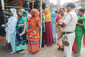 Bengal bypolls: Polling starts for six Assembly constituencies; peaceful so far | Bengal bypolls: Polling starts for six Assembly constituencies; peaceful so far Bengal bypolls: Polling starts for six Assembly constituencies; peaceful so far | Bengal bypolls: Polling starts for six Assembly constituencies; peaceful so far