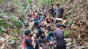 65 more refugees from Bangladesh take shelter in Mizoram | 65 more refugees from Bangladesh take shelter in Mizoram