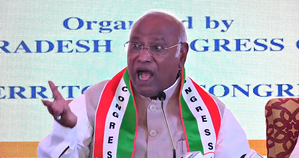 'Jhoothon Ka Sardar', Congress President Kharge attacks PM Modi in poll-bound Haryana | 'Jhoothon Ka Sardar', Congress President Kharge attacks PM Modi in poll-bound Haryana 'Jhoothon Ka Sardar', Congress President Kharge attacks PM Modi in poll-bound Haryana | 'Jhoothon Ka Sardar', Congress President Kharge attacks PM Modi in poll-bound Haryana