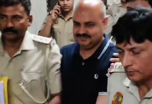 Swati Maliwal case: Judicial custody of CM Kejriwal's aide Bibhav Kumar extended | Swati Maliwal case: Judicial custody of CM Kejriwal's aide Bibhav Kumar extended Swati Maliwal case: Judicial custody of CM Kejriwal's aide Bibhav Kumar extended | Swati Maliwal case: Judicial custody of CM Kejriwal's aide Bibhav Kumar extended