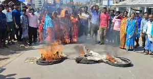 Tension escalates in Nandigram over BJP activist’s murder; locals block roads, burn tyres | Tension escalates in Nandigram over BJP activist’s murder; locals block roads, burn tyres