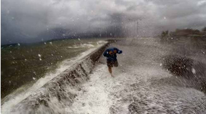Floods paralyse Philippine capital, many provinces | Floods paralyse Philippine capital, many provinces