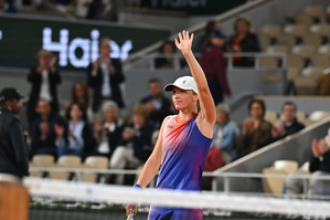 French Open: Iga Swiatek wins 15th straight match, to meet Osaka in second round | French Open: Iga Swiatek wins 15th straight match, to meet Osaka in second round French Open: Iga Swiatek wins 15th straight match, to meet Osaka in second round | French Open: Iga Swiatek wins 15th straight match, to meet Osaka in second round