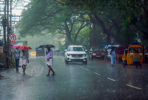 Southwest monsoon likely to hit Kerala by May 27, says IMD | Southwest monsoon likely to hit Kerala by May 27, says IMD Southwest monsoon likely to hit Kerala by May 27, says IMD | Southwest monsoon likely to hit Kerala by May 27, says IMD