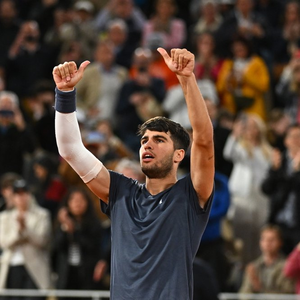 French Open: Alcaraz passes tough de Jong test to advance as rainy disrupts schedule | French Open: Alcaraz passes tough de Jong test to advance as rainy disrupts schedule