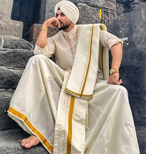 Daler Mehndi’s son Gurdeep spells out essence of travelling: 'Not necessary to travel rich’ | Daler Mehndi’s son Gurdeep spells out essence of travelling: 'Not necessary to travel rich’ Daler Mehndi’s son Gurdeep spells out essence of travelling: 'Not necessary to travel rich’ | Daler Mehndi’s son Gurdeep spells out essence of travelling: 'Not necessary to travel rich’
