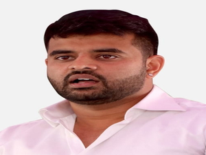 Obscene video case: K’taka HC quashes petition seeking stay on examination of witnesses | Obscene video case: K’taka HC quashes petition seeking stay on examination of witnesses Obscene video case: K’taka HC quashes petition seeking stay on examination of witnesses | Obscene video case: K’taka HC quashes petition seeking stay on examination of witnesses
