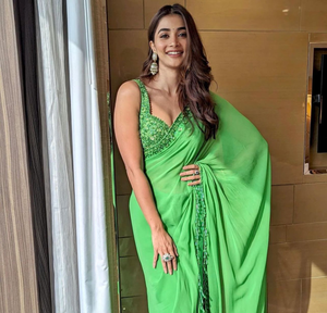 Pooja Hegde carries trash bag in her car: 'Don't throw rubbish on roads, beaches' | Pooja Hegde carries trash bag in her car: 'Don't throw rubbish on roads, beaches' Pooja Hegde carries trash bag in her car: 'Don't throw rubbish on roads, beaches' | Pooja Hegde carries trash bag in her car: 'Don't throw rubbish on roads, beaches'