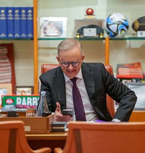 Australian PM commits funding boost for public hospitals | Australian PM commits funding boost for public hospitals Australian PM commits funding boost for public hospitals | Australian PM commits funding boost for public hospitals