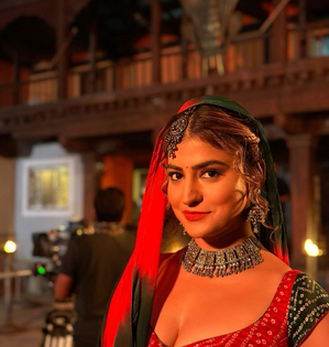 She couldn't kiss on screen, but Subuhii Joshii went out of her comfort zone for 'Nagvadhu' | She couldn't kiss on screen, but Subuhii Joshii went out of her comfort zone for 'Nagvadhu' She couldn't kiss on screen, but Subuhii Joshii went out of her comfort zone for 'Nagvadhu' | She couldn't kiss on screen, but Subuhii Joshii went out of her comfort zone for 'Nagvadhu'