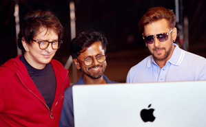 Salman starts shooting for 'Sikander', posts pictures with Murugadoss from set | Salman starts shooting for 'Sikander', posts pictures with Murugadoss from set Salman starts shooting for 'Sikander', posts pictures with Murugadoss from set | Salman starts shooting for 'Sikander', posts pictures with Murugadoss from set