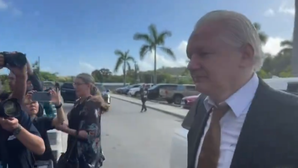 WikiLeaks founder Assange walks out of court as a 'free man' | WikiLeaks founder Assange walks out of court as a 'free man' WikiLeaks founder Assange walks out of court as a 'free man' | WikiLeaks founder Assange walks out of court as a 'free man'