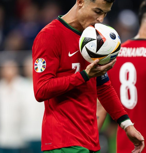 Euro 2024: Ronaldo's tears turn to celebration in Portugal's SO win over Slovenia | Euro 2024: Ronaldo's tears turn to celebration in Portugal's SO win over Slovenia Euro 2024: Ronaldo's tears turn to celebration in Portugal's SO win over Slovenia | Euro 2024: Ronaldo's tears turn to celebration in Portugal's SO win over Slovenia