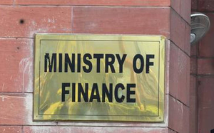 Centre to borrow Rs 8 lakh crore via bonds in April-September | Centre to borrow Rs 8 lakh crore via bonds in April-September Centre to borrow Rs 8 lakh crore via bonds in April-September | Centre to borrow Rs 8 lakh crore via bonds in April-September