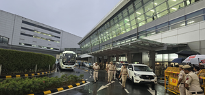 Men's T20 World Cup winning Indian team finally lands in New Delhi | Men's T20 World Cup winning Indian team finally lands in New Delhi Men's T20 World Cup winning Indian team finally lands in New Delhi | Men's T20 World Cup winning Indian team finally lands in New Delhi