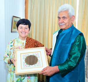 J&K L-G meets Ambassador of Czech Republic to India in Srinagar | J&K L-G meets Ambassador of Czech Republic to India in Srinagar