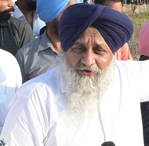 SGPC anguished over large-scale registration of bogus voters for Shiromani polls | SGPC anguished over large-scale registration of bogus voters for Shiromani polls SGPC anguished over large-scale registration of bogus voters for Shiromani polls | SGPC anguished over large-scale registration of bogus voters for Shiromani polls
