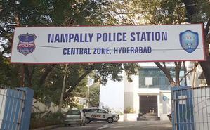One injured as police open fire on armed robbers in Hyderabad | One injured as police open fire on armed robbers in Hyderabad One injured as police open fire on armed robbers in Hyderabad | One injured as police open fire on armed robbers in Hyderabad